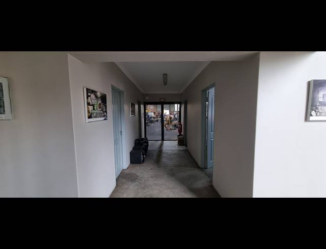 3,500M² FACTORY FOR SALE IN ANDERBOLT